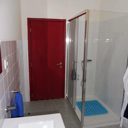 Blue Teresa - Lovely City Centre Penthouse 公寓 *